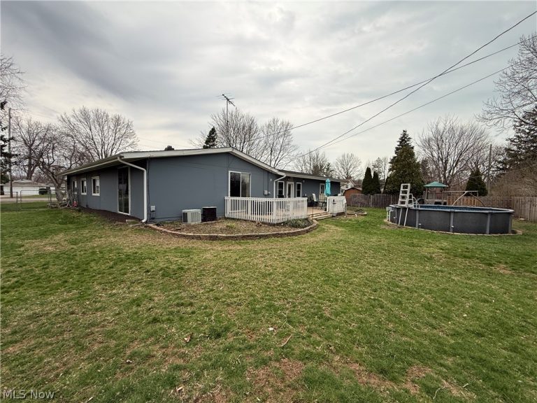 7145 Lakeshore Boulevard, Mentor, OH - Photo 4