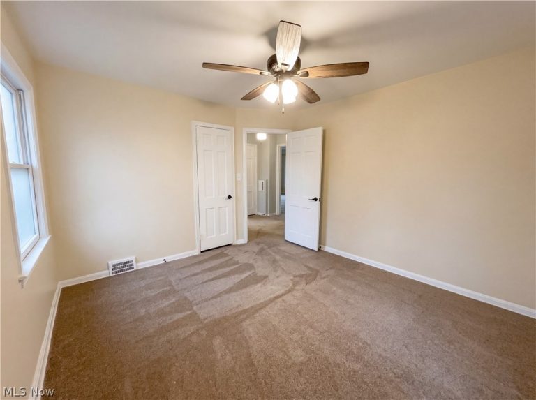 20511 Balfour Road, Warrensville Heights, OH - Photo 4