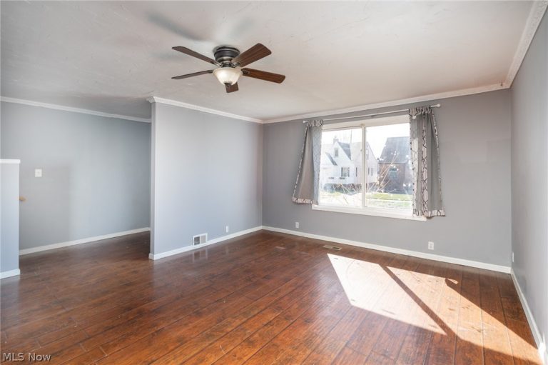 2422 North Avenue, Parma, OH - Photo 5