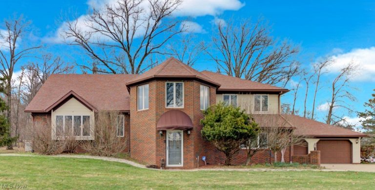 34 Iroquois Trail, Malvern, OH, 44644