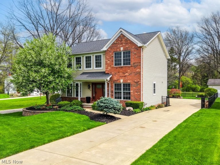 6325 Brecksville Road, Independence, OH - Photo 2
