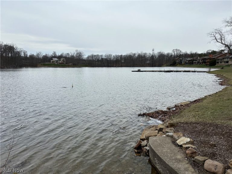 200 Granger Road #11, Medina, OH - Photo 2