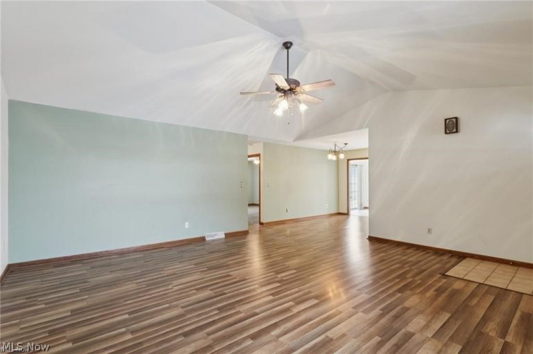 6695 Clingan Road #32, Poland, OH - Photo 5