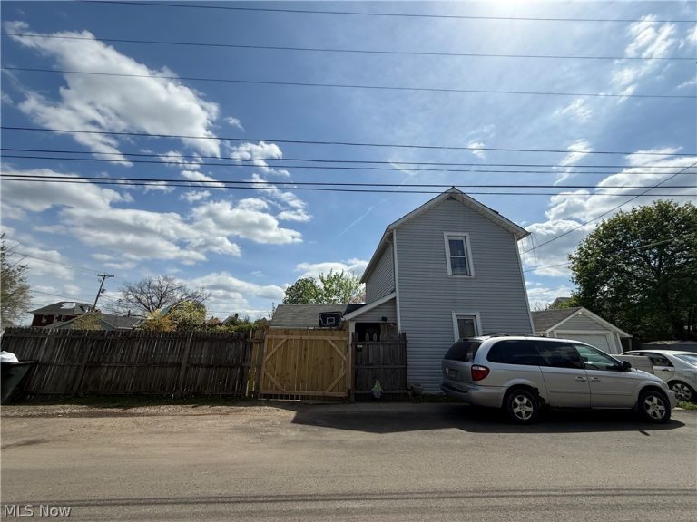 1221-1223 2nd Street, New Philadelphia, OH - Photo 8