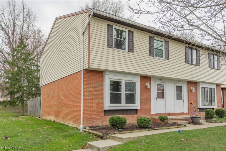 4599 Cox Drive #B, Stow, OH - Photo 2