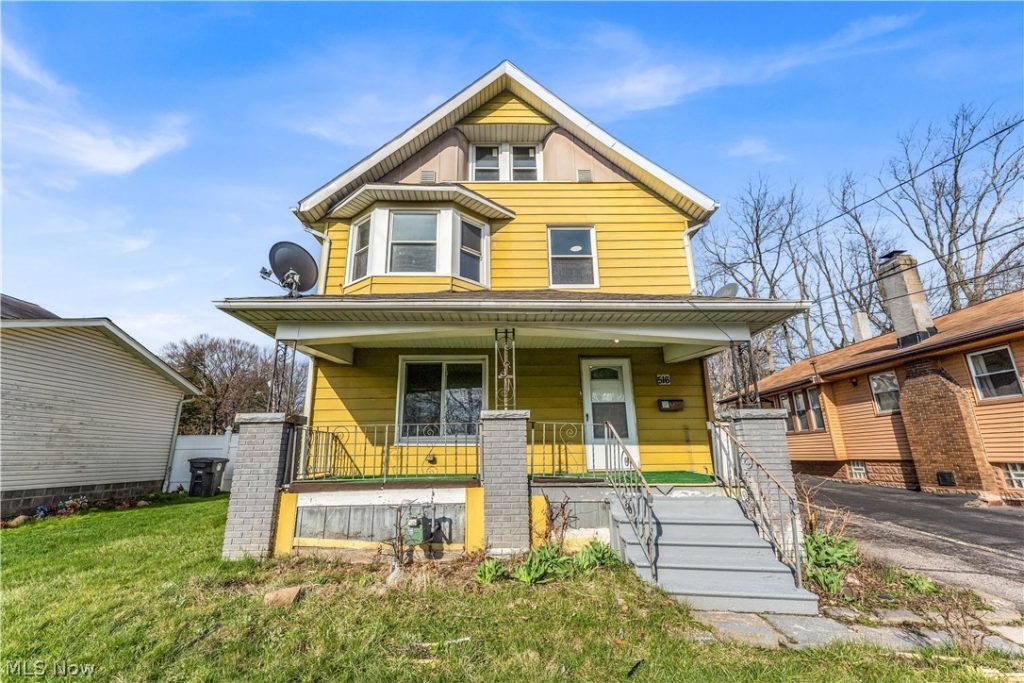 516 Whitney Avenue, Akron, OH