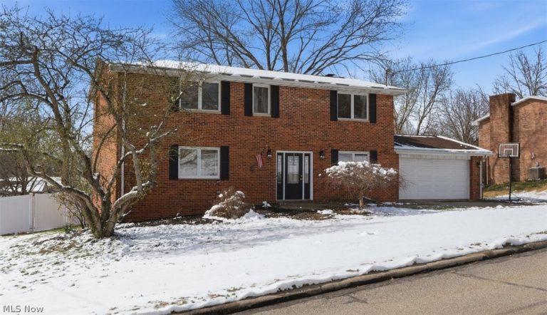 100 Rauch Drive, Marietta, OH - Photo 2