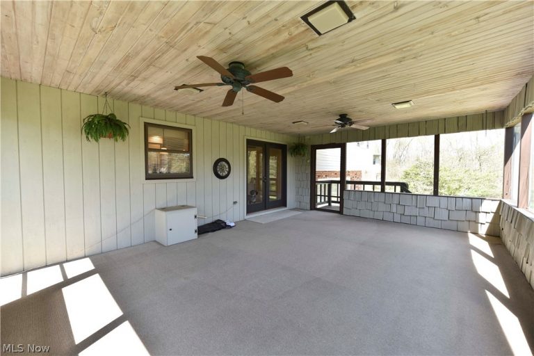 13530 Amodio Avenue, Uniontown, OH - Photo 6