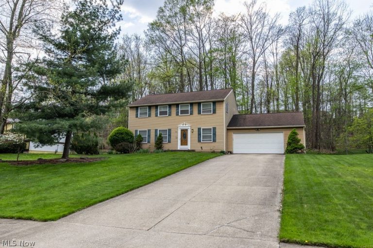 8732 Melody Lane, Macedonia, OH, 44056