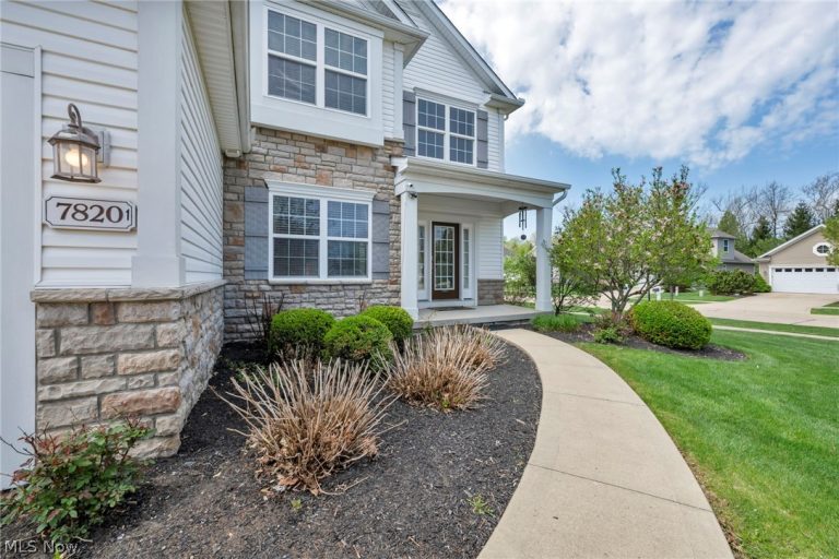 7820 Lynford Way, Mentor, OH - Photo 4