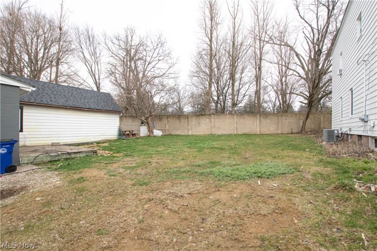 1915 123rd Street, Cleveland, OH - Photo 3