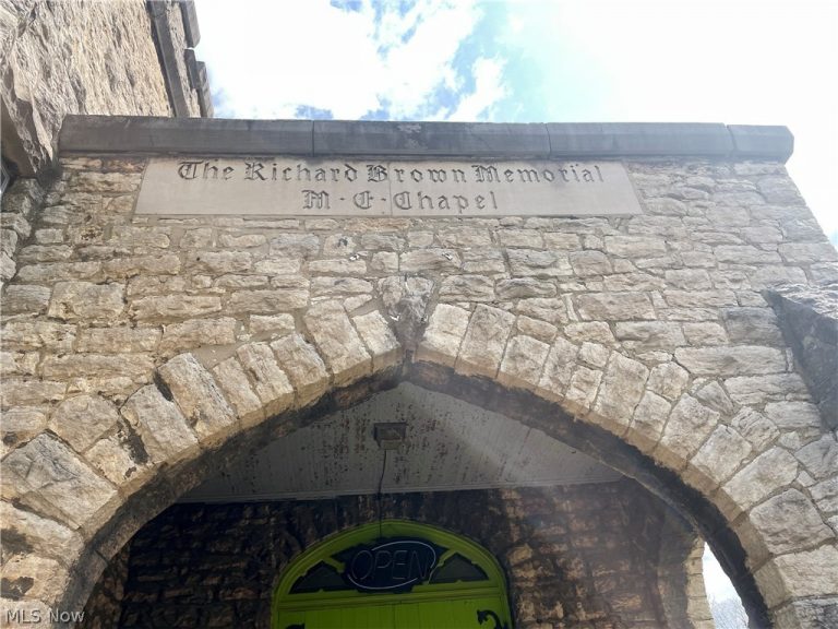 1205 Elm Street, Youngstown, OH - Photo 4