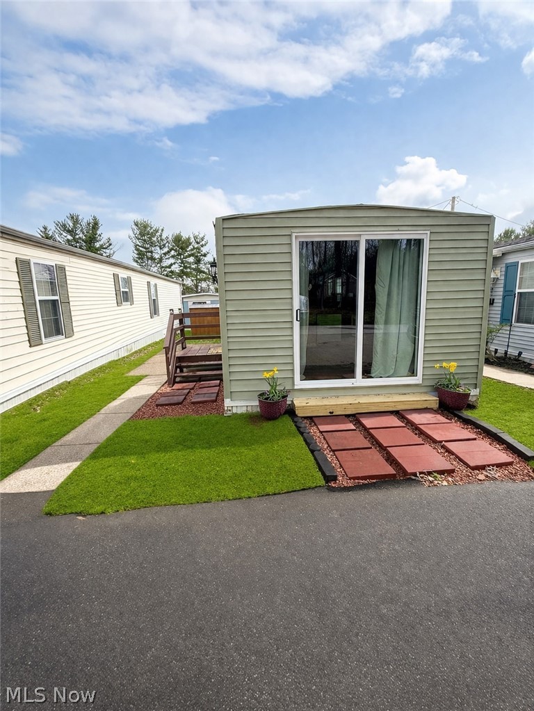 9735 chillicothe Road, Kirtland, OH, 44094