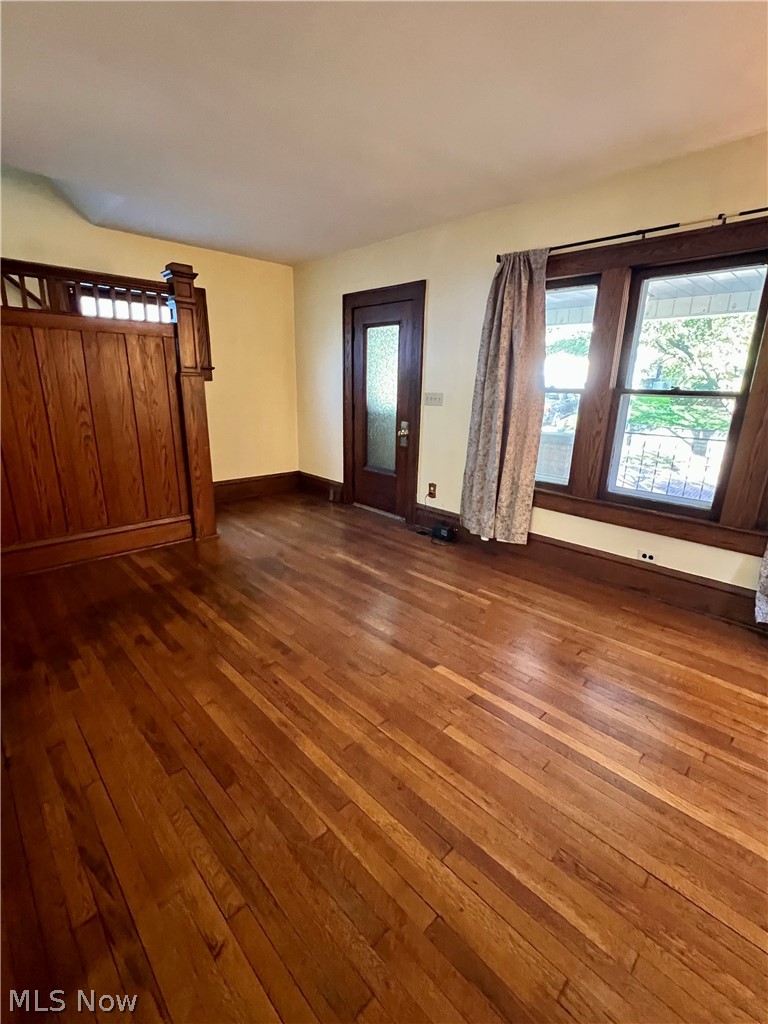 1116 Murray Avenue, Akron, OH - Photo 2