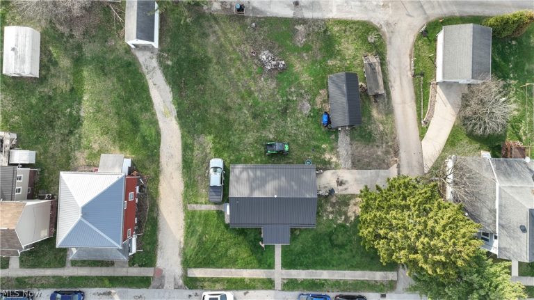 438 Lincoln Avenue, Barnesville, OH - Photo 4