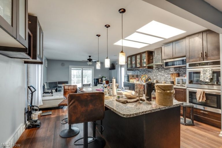 200 Cochran Road, Cuyahoga Falls, OH - Photo 8