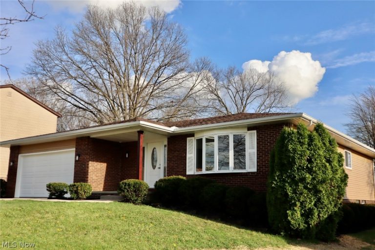 4631 Coral Gables Drive, Parma, OH, 44134