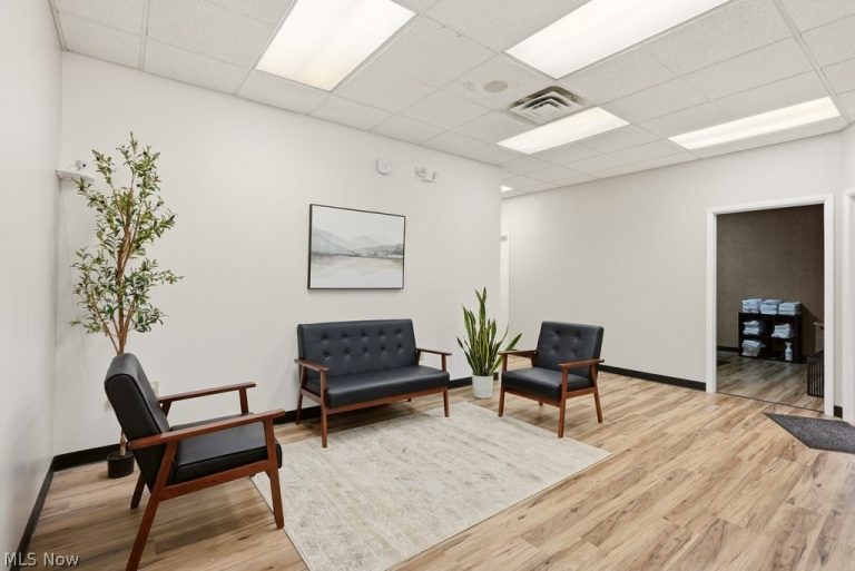 87 Springside Drive #B, Akron, OH - Photo 5