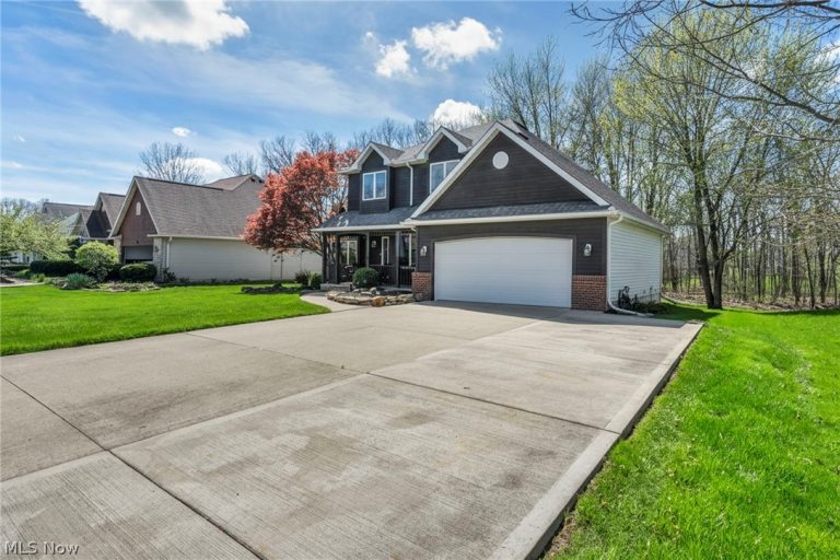 760 Jeanette Street, Brunswick, OH - Photo 3
