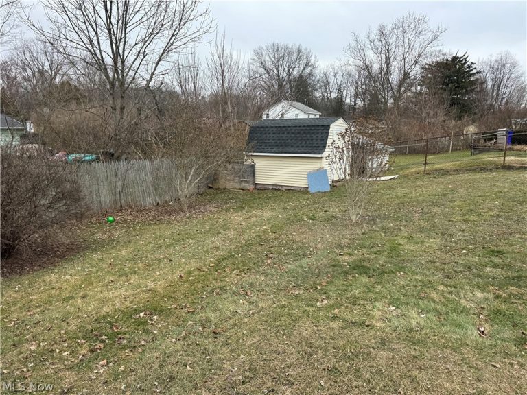 3153 Polly Road, Ravenna, OH - Photo 6