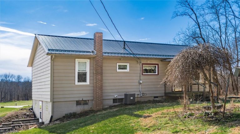 7965 Shannon Valley Road, Frazeysburg, OH - Photo 4