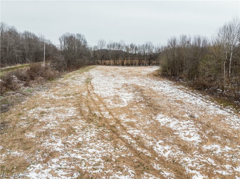 Raiders Road, Dresden, OH, 43821