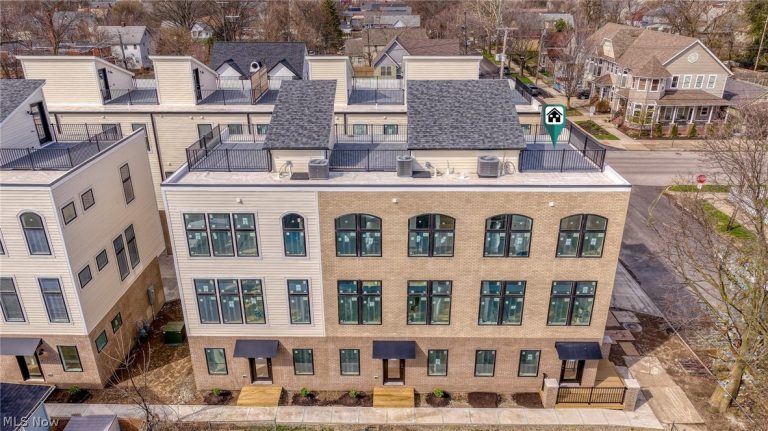 1920 47th Street, Cleveland, OH - Photo 2