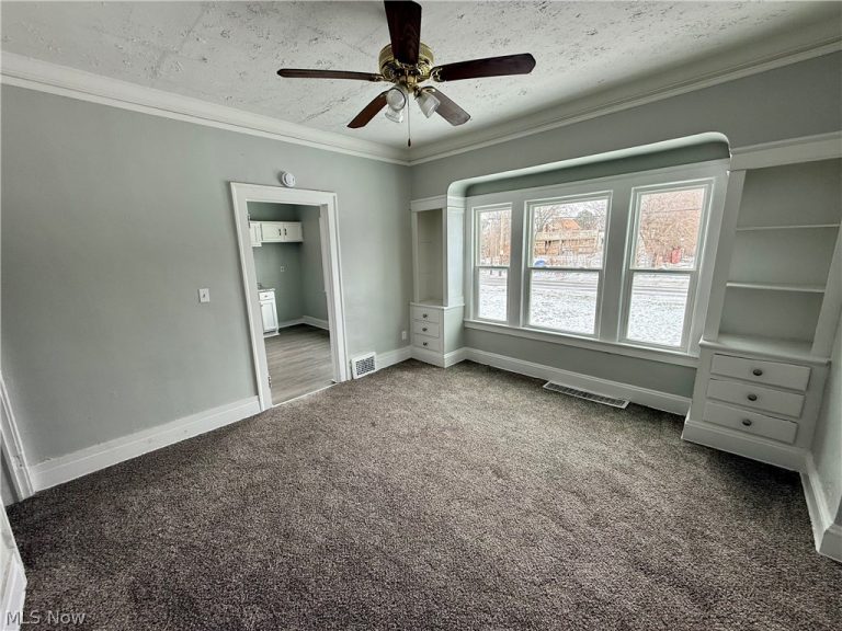 9215 Yale Avenue, Cleveland, OH - Photo 4