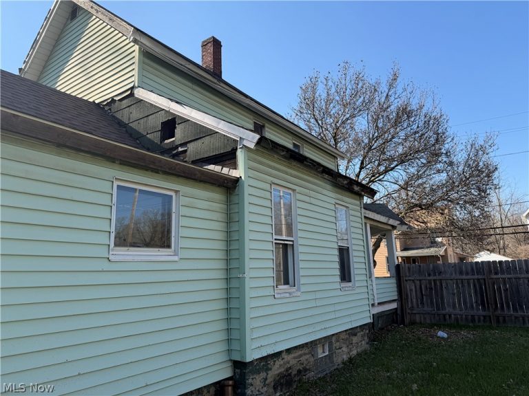 199 Forest Street, Warren, OH - Photo 5