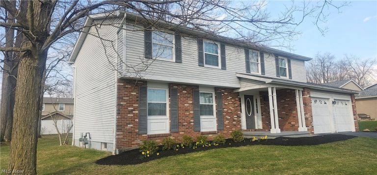 6884 Slippery Rock Drive, Canfield, OH - Photo 2