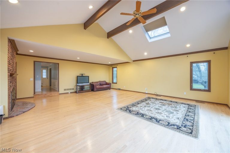 3475 Rolling Hills Drive, Pepper Pike, OH - Photo 8