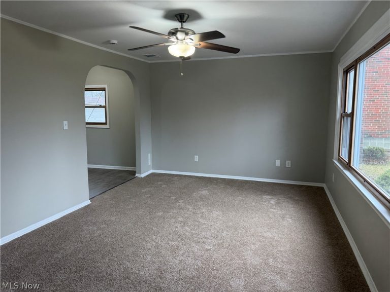 3003 Walter Road, North Olmsted, OH - Photo 2