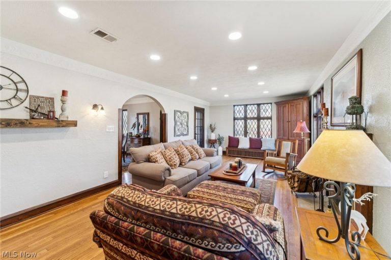 3616 Sutherland Road, Shaker Heights, OH - Photo 4