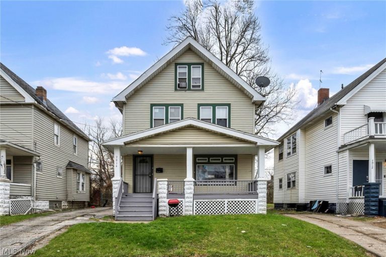 7914 Dorver Avenue, Cleveland, OH - Photo 3