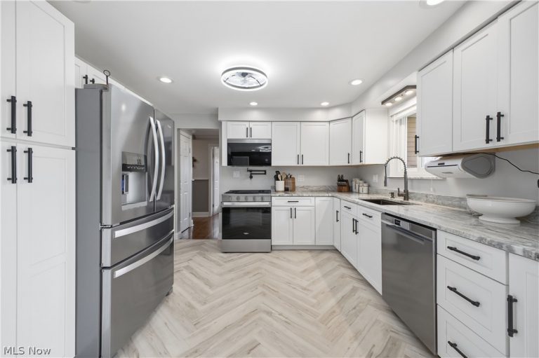 1230 Florence Drive, Wellsville, OH - Photo 6