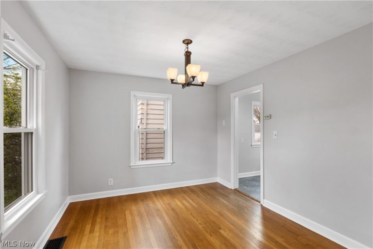 246 Oakley Avenue, Boardman, OH - Photo 8