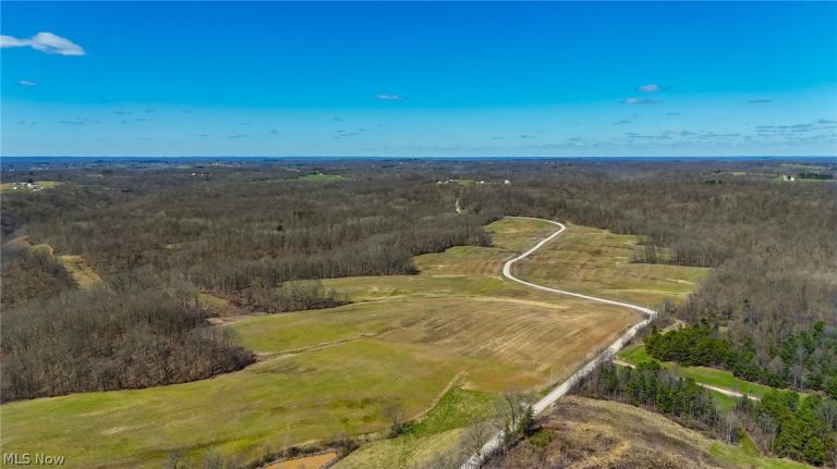Stoneburner Road, Crooksville, OH, 43731