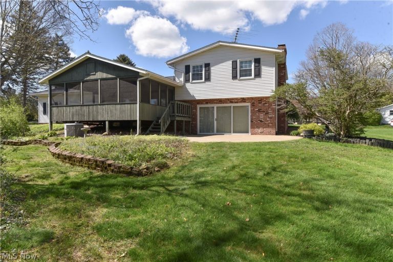 13530 Amodio Avenue, Uniontown, OH - Photo 3