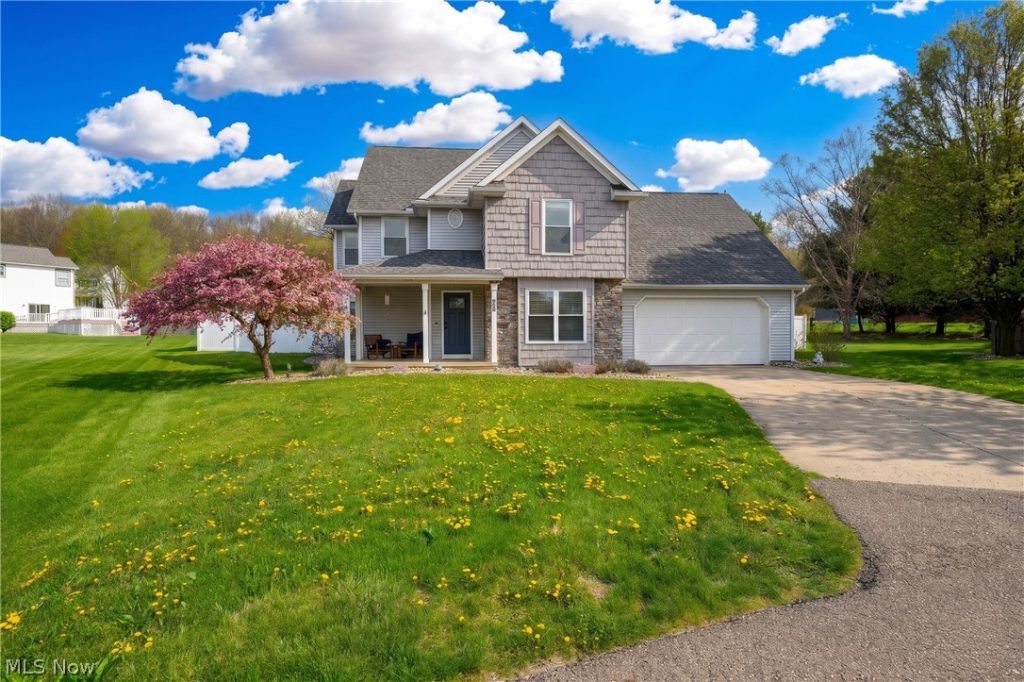 685 Willow Dale Street, Bolivar, OH