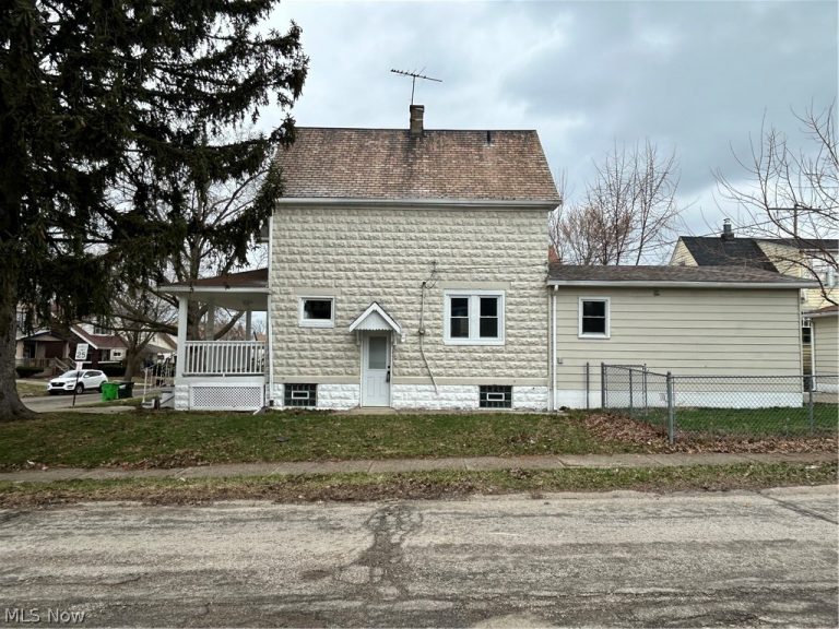 4881 85th Street, Garfield Heights, OH - Photo 3