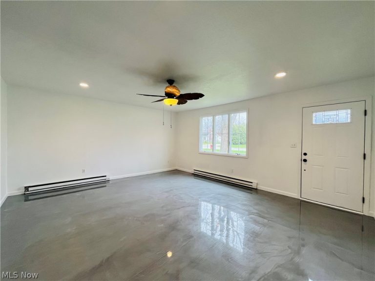 7063 Lake Road, Madison, OH - Photo 6