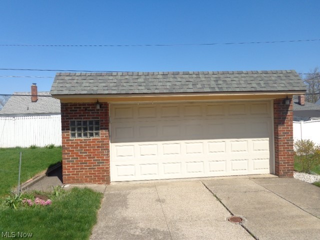 5706 Brownfield Drive, Parma, OH - Photo 4
