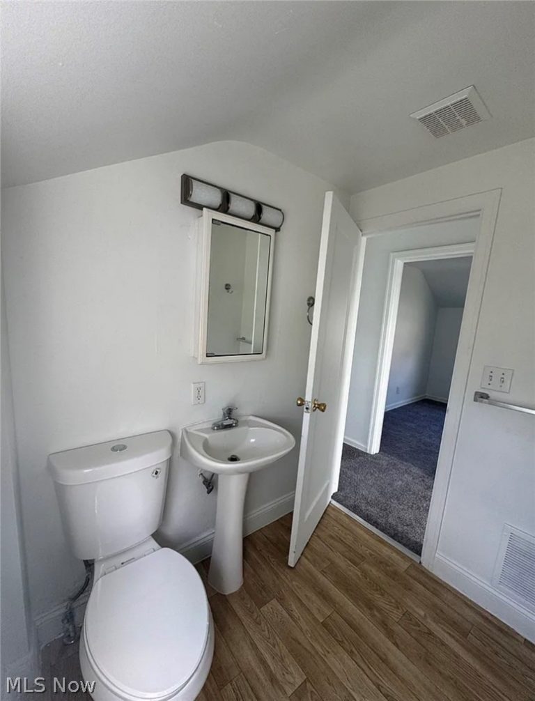 1102 Tonawanda Avenue, Akron, OH - Photo 8