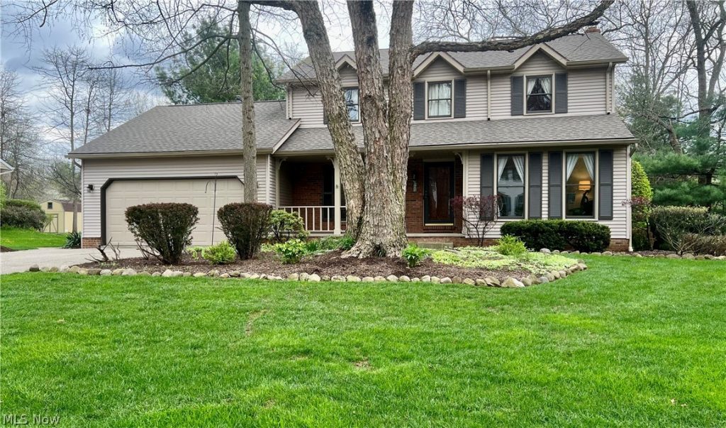 4227 Bunker Lane, Stow, OH