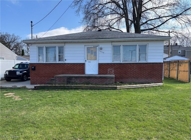 1920 Schiller Avenue, Cuyahoga Falls, OH - Photo 2