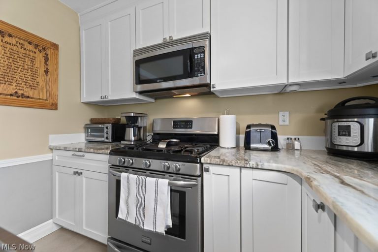 875 Homewood Avenue, Salem, OH - Photo 5