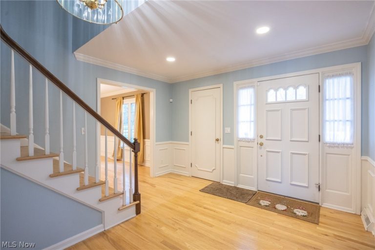 3475 Rolling Hills Drive, Pepper Pike, OH - Photo 4