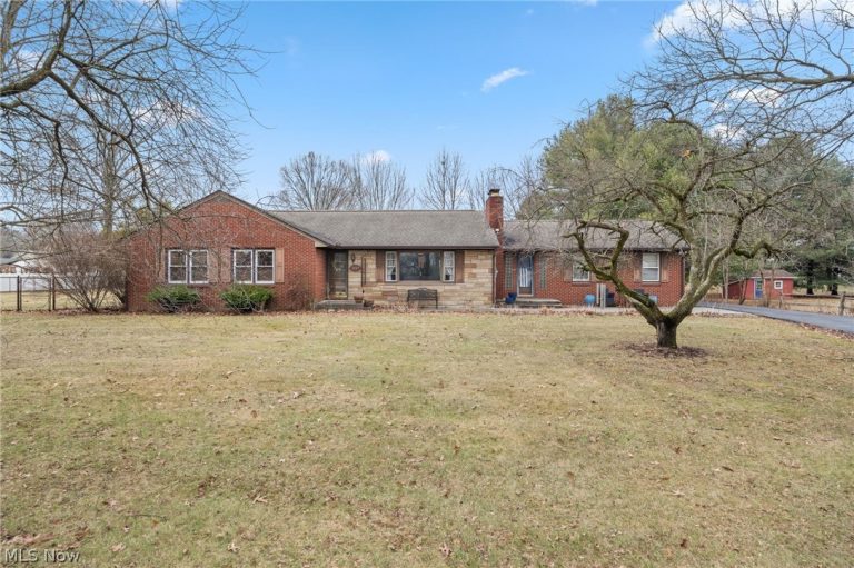 3287 Broadhaven Avenue, Massillon, OH, 44646