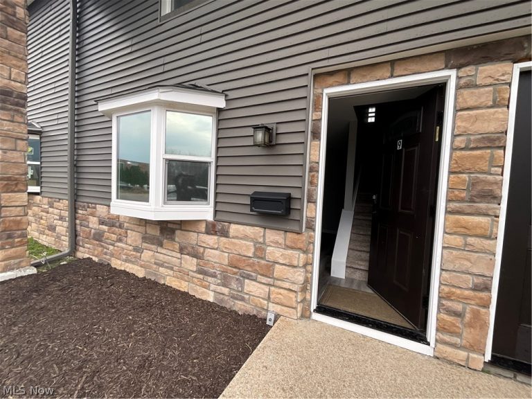 3960 Erie Avenue #9, Lorain, OH - Photo 3