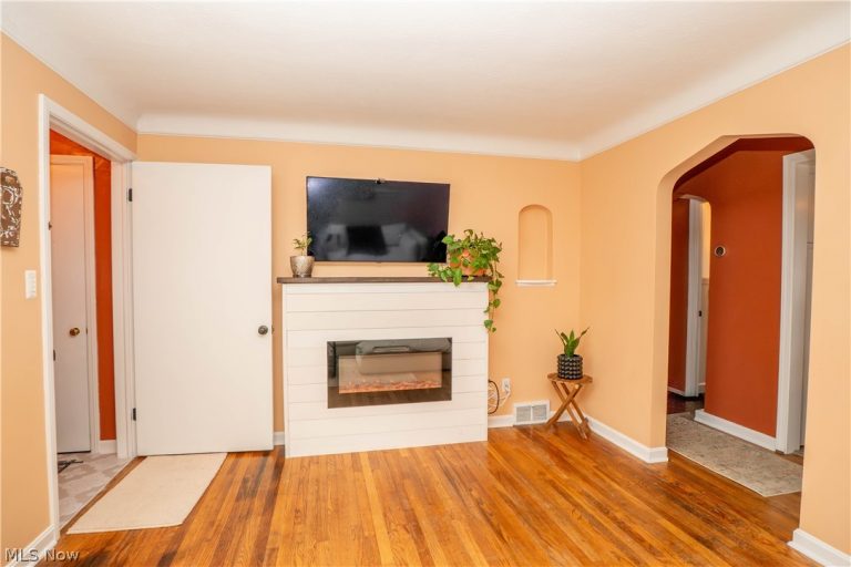 4207 226th Street, Fairview Park, OH - Photo 8